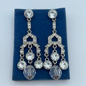Elegant Avon Crystal Rhinestone Chandelier Earrings Silver Plated Pierced 2008